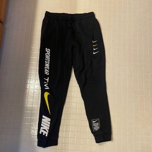 Nike graphic joggers size large